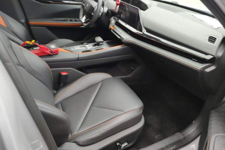 Used Changan UNI-V 2022 1.5T Prestige Version
