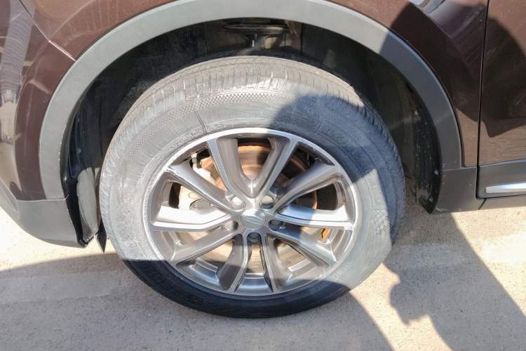 Used Geely Auto Emgrand X7 Sport 2018 1.8TD Automatic Two-Wheel Drive Smart Connect 4G Internet Edition