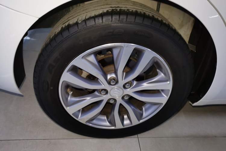 Used Buick GT 2019 18T Automatic Connected Elite Model China VI Standard