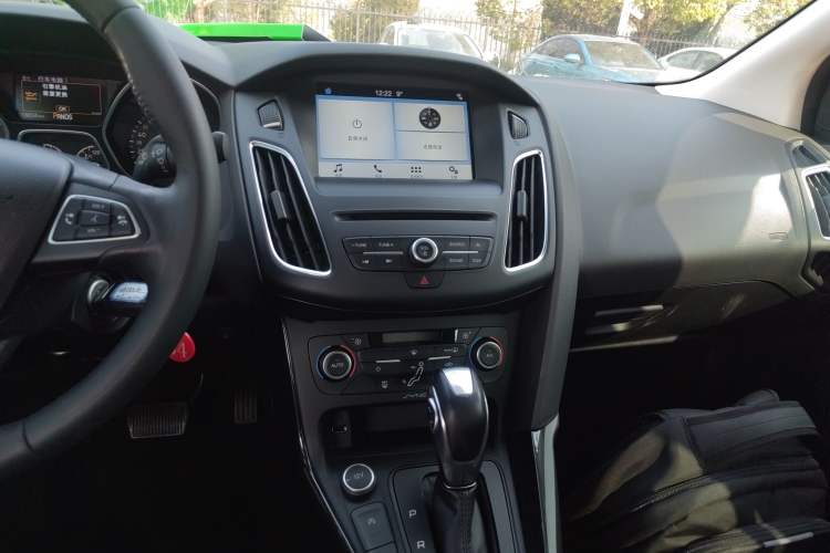 Used Ford Focus 2018 Sedan Classic EcoBoost 180 Automatic Elite Model