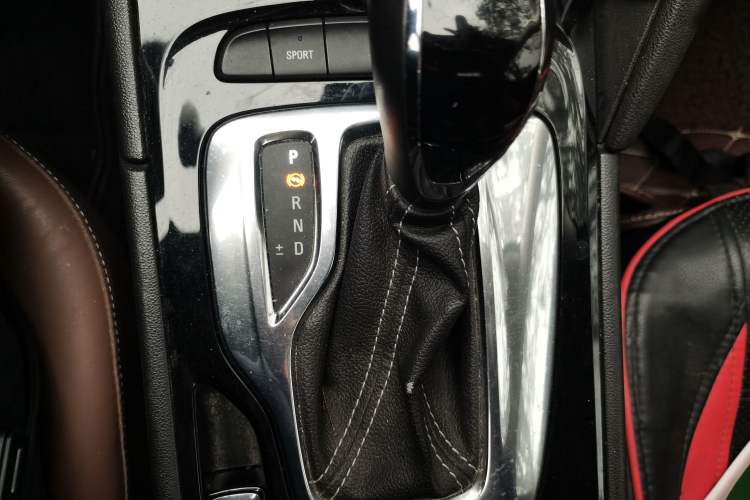 Used Buick Regal 2019 20T Elite Version China VI Standard