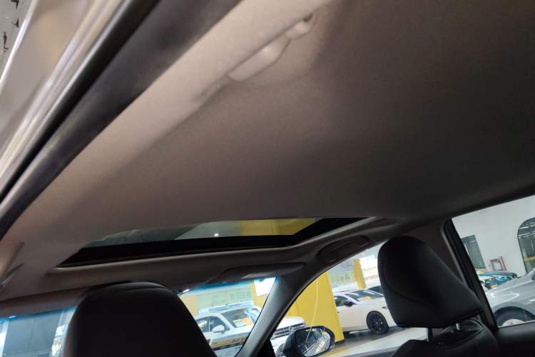 Used Toyota Camry 2021 2.0G Luxury Edition