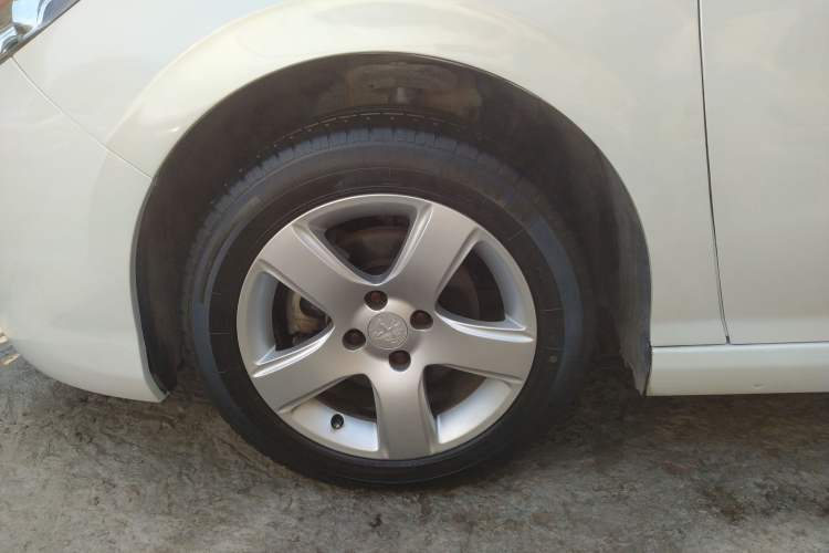 Used Peugeot 308 2014 Enjoy Edition Classic 1.6L Manual YouShang Model