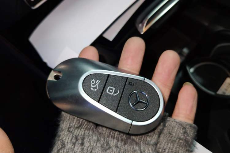 Used Mercedes-Benz E-Class 2024 E 260 L 4MATIC Sport Edition
