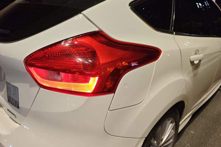 Used Ford Focus 2015 Hatchback EcoBoost 180 Automatic Elite Model
