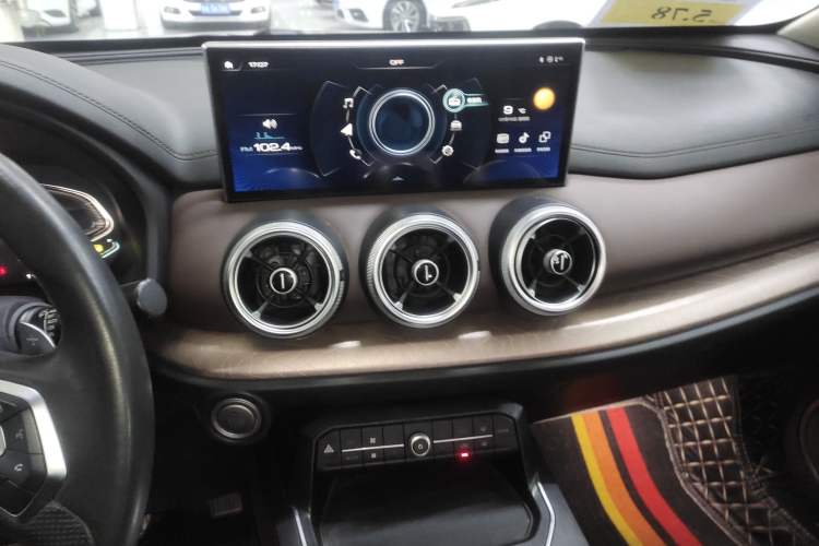 Used Wey VV5 2020 1.5T Two-Wheel Drive Smart Pioneer