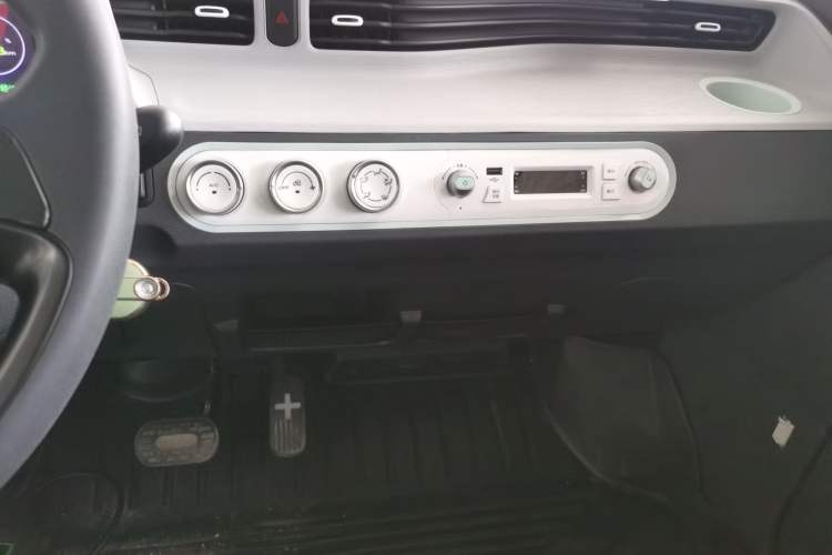 Used Wuling Hongguang MINIEV 2022 Macaron Premium Model – Lithium Iron Phosphate