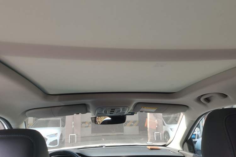 Used Roewe RX5 2020 PLUS 300TGI Automatic Ali National Trend Flagship Edition