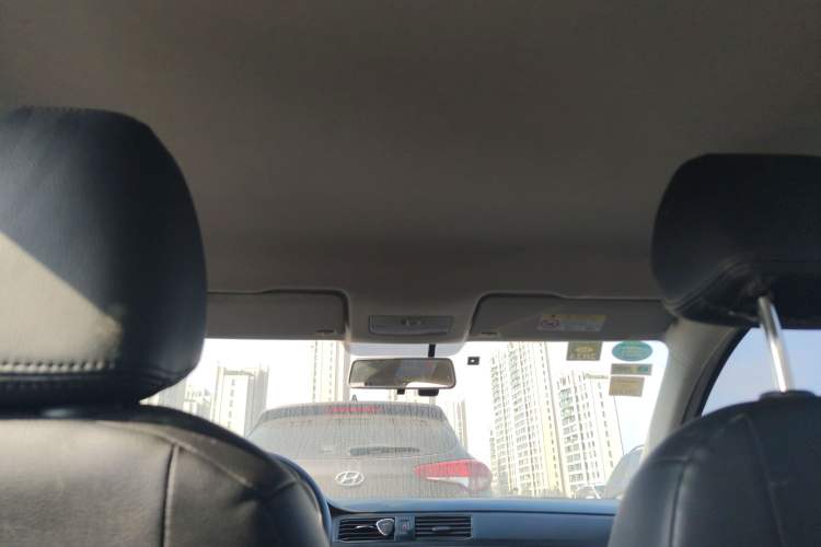 Used Volkswagen Santana 2016 1.6L Manual Fashion Edition
