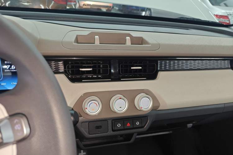 Used Chery QQ Ice Cream 2025 155km Sundae Edition
