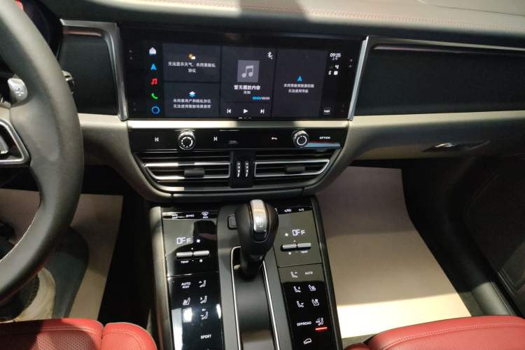 Used Porsche Macan 2024 Macan 2.0T
