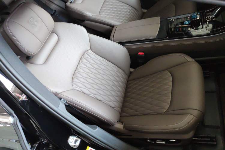 Used BYD Han 2024 DM-i Glory Edition 121KM Prestige Model
