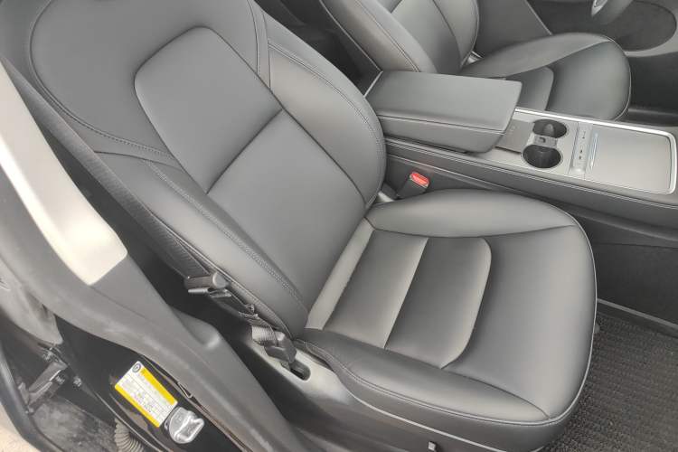 Used Tesla Model Y 2023 Rear-Wheel-Drive Version