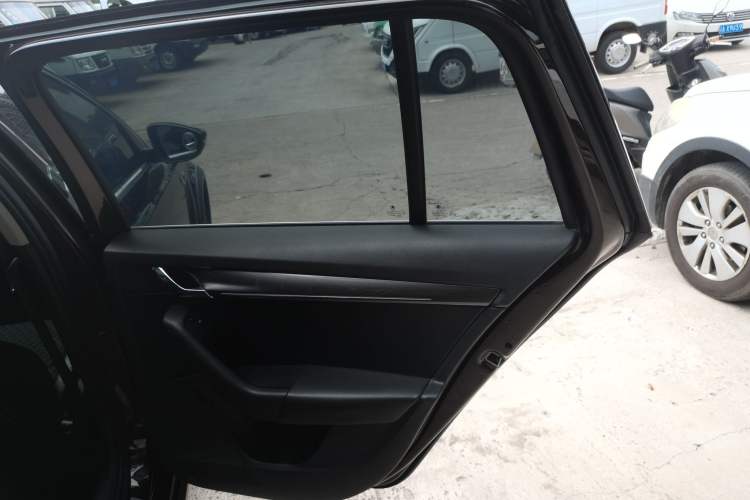 Used Skoda Octavia 2018 Station Wagon TSI230 DSG Luxury Edition
