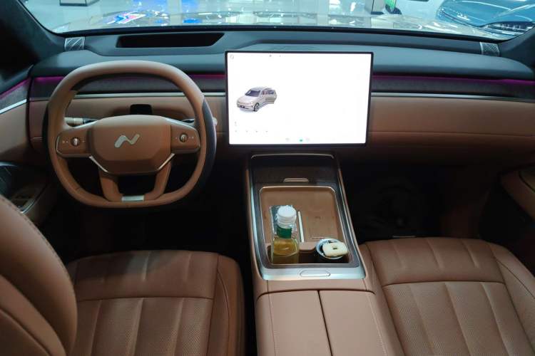 Used ONVO Luxeed L90 2025 Model—Max Six-Seater Version