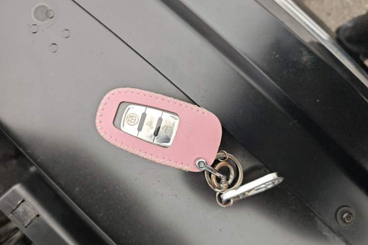 Used Volkswagen Bora 2015 Value Edition 1.6L Automatic Comfort Version
