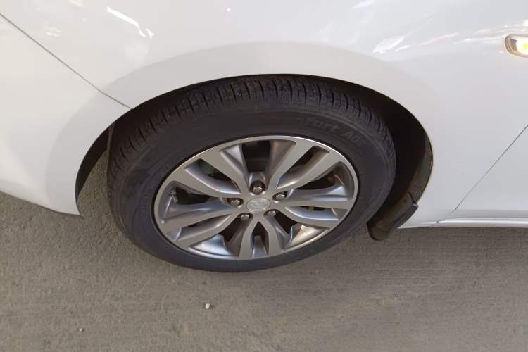 Used Buick GT 2019 18T Automatic Connected Elite Model China VI Standard
