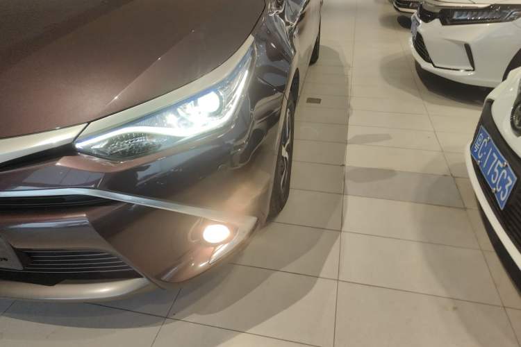 Used Toyota Levin 2017 Revised Dual-Engine 1.8H GS E-CVT Elite Sunroof Version China V Standard