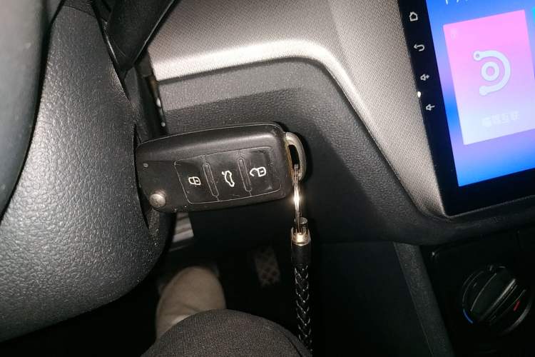 Used Volkswagen Lavida 2017 1.6L Automatic Fashion Edition
