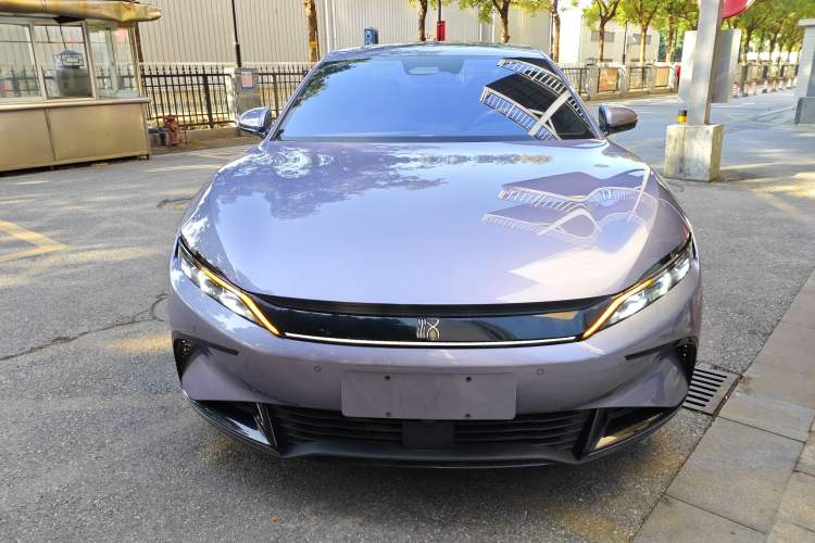 Used BYD Han 2024 EV Glory Edition 610 km All-Wheel Drive "Tian Shen Zhi Jia" Intelligent Driving Model
