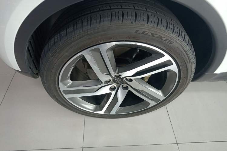 Used Land Rover Discovery 2018 2.0T SE