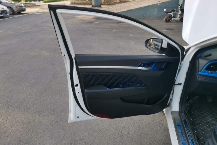 Used Hyundai Elantra 2016 1.6L Manual ZhiXuan·Youth Edition