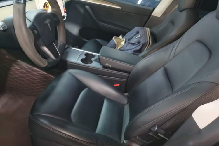 Used Tesla Model Y 2022 Rear-Wheel-Drive Version