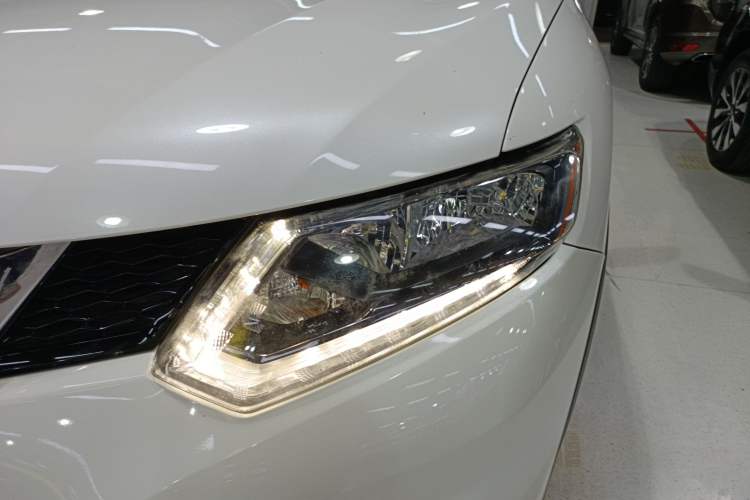 Used Nissan X-Trail 2014 2.5L CVT Luxury Edition 4WD