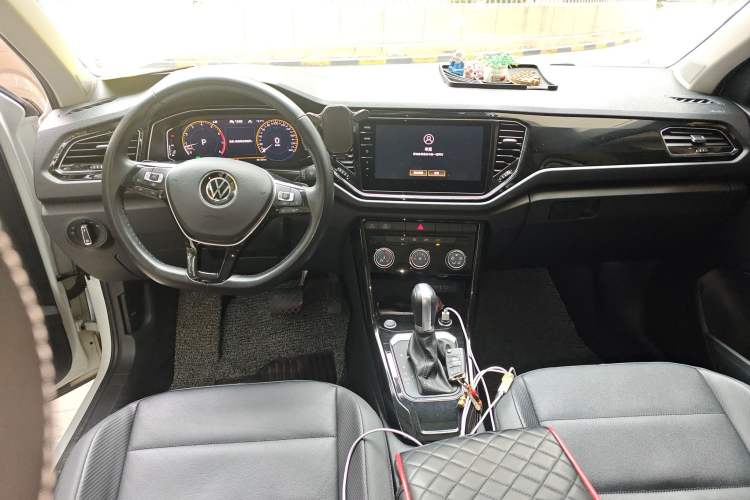 Used Volkswagen T-ROC 2021 280TSI DSG Two-Wheel Drive Comfort Connect Edition
