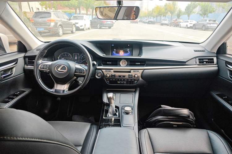 Used Lexus ES 2015 200 Elite Edition
