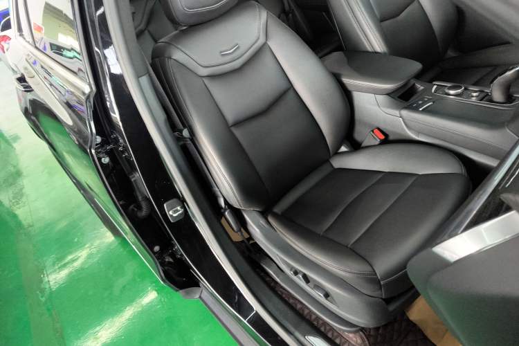 Used Cadillac XT5 2021 2.0T Two-Wheel Drive Luxury Version
