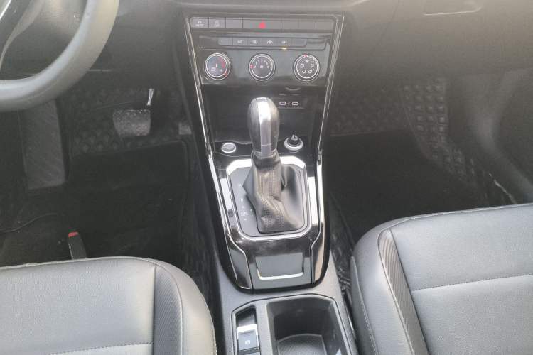 Used Volkswagen T-ROC 2021 Revised Version 280TSI DSG Two-Wheel Drive Comfort & Smart Connectivity Edition