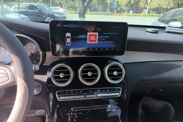 Used Mercedes-Benz GLC 2019 GLC 200 L 4MATIC
