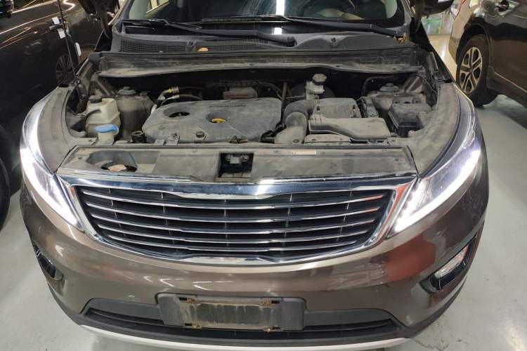 Used Kia Sportage R 2015 2.0L Automatic Two-Wheel Drive DLX Model
