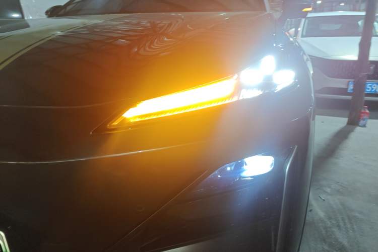 Used  S07 2023 200Max Range-Extended Version
