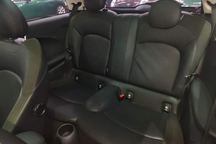 Used MINI MINI 2018 2.0T COOPER S Classic Edition
