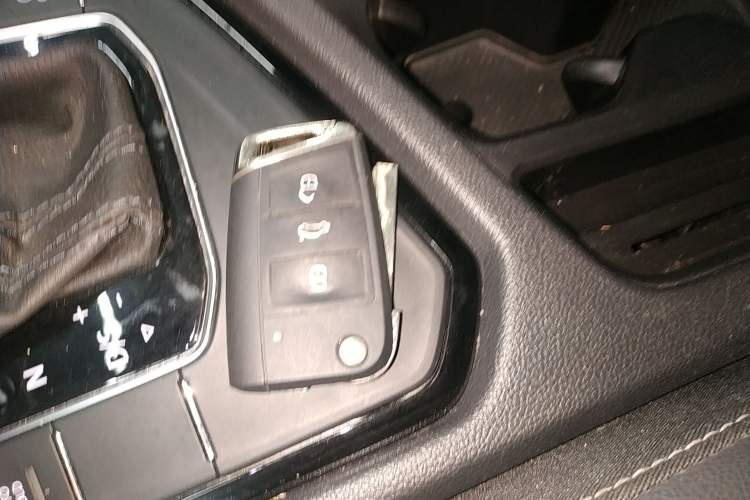 Used Volkswagen Tiguan L 2023 300TSI Automatic Two-Wheel Drive Smart Edition