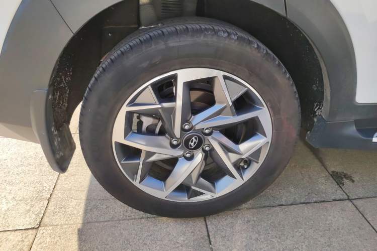 Used Hyundai Tucson 2019 280TGDi Dual-Clutch Two-Wheel Drive Fashion Edition China VI Standard
