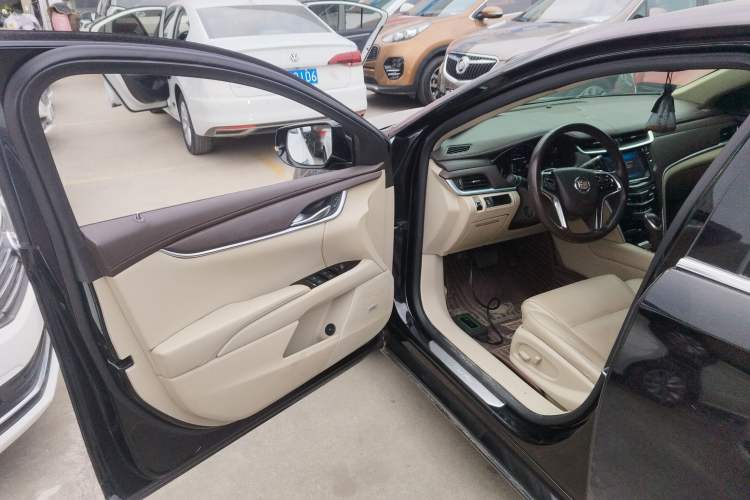 Used Cadillac XTS 2015 28T Comfort Model
