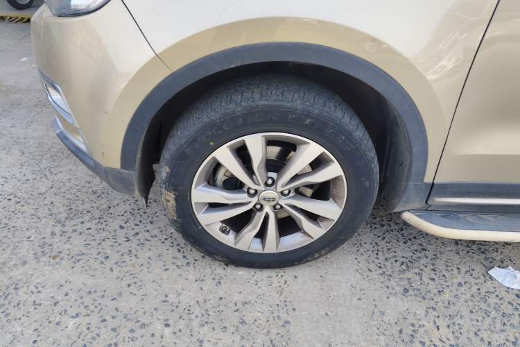 Used Geely Auto Emgrand X7 Sport 2016 1.8TD Automatic ZhiZun Version
