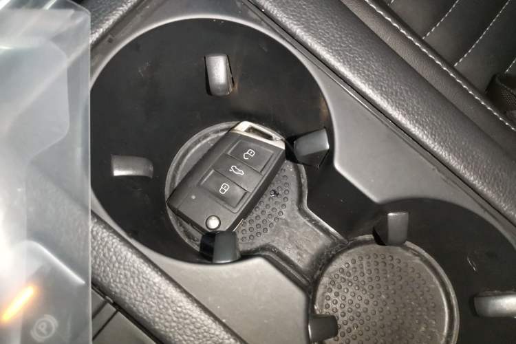 Used Volkswagen Magotan 2025 Zhongxiang Version 280TSI DSG Comfort Edition
