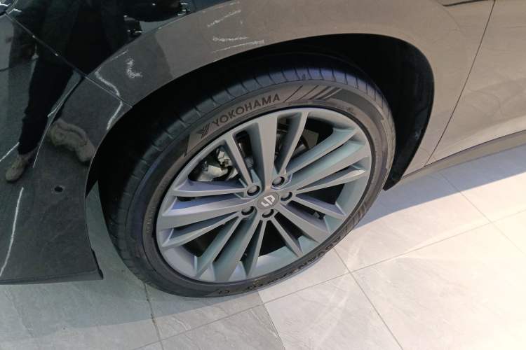 Used Leapmotor C16 2024 Range-Extended 200 Luxury Edition
