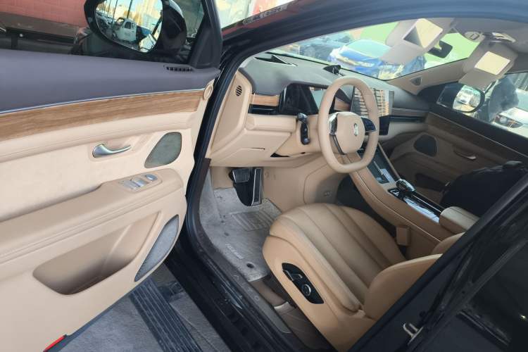 Used Hima AITO M7 2024 1.5T Intelligent Driving 4WD Pro Edition 6 Seats
