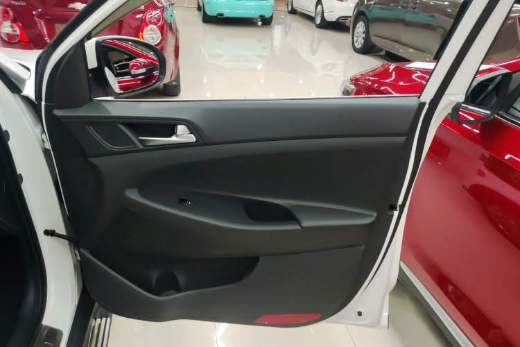 Used Hyundai Tucson 2015 1.6T Dual-Clutch Two-Wheel-Drive Smart Model