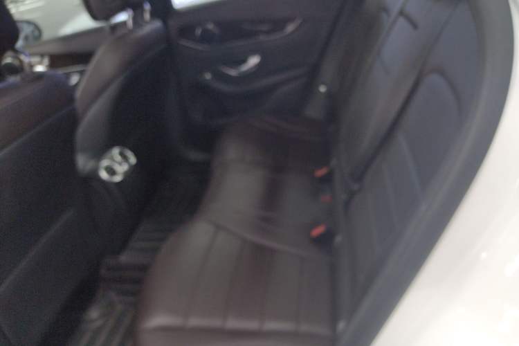 Used Mercedes-Benz GLC 2017 GLC 260 4MATIC Luxury Model
