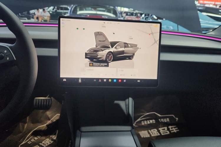 Used Tesla Model 3 2024 High-Performance All-Wheel-Drive Version
