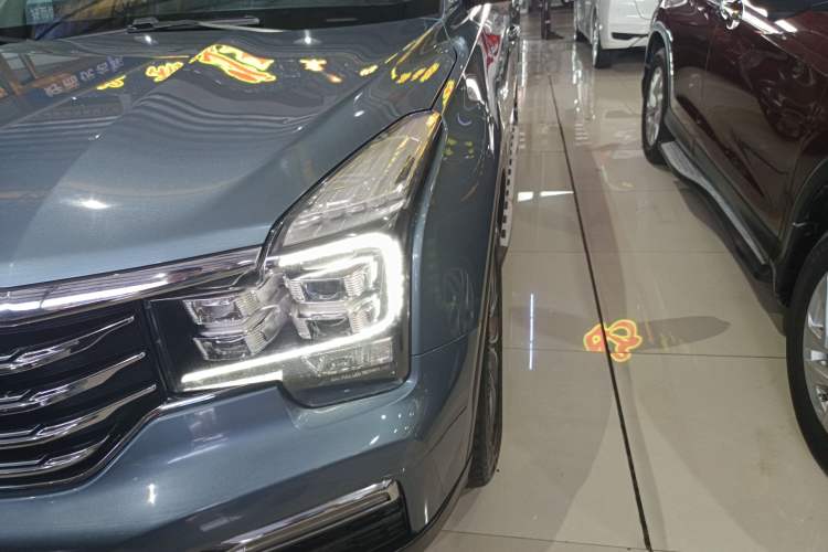 Used GAC Trumpchi GS8 2017 320T Two-Wheel Drive Luxury Smart Connectivity Version (7 Seats)
