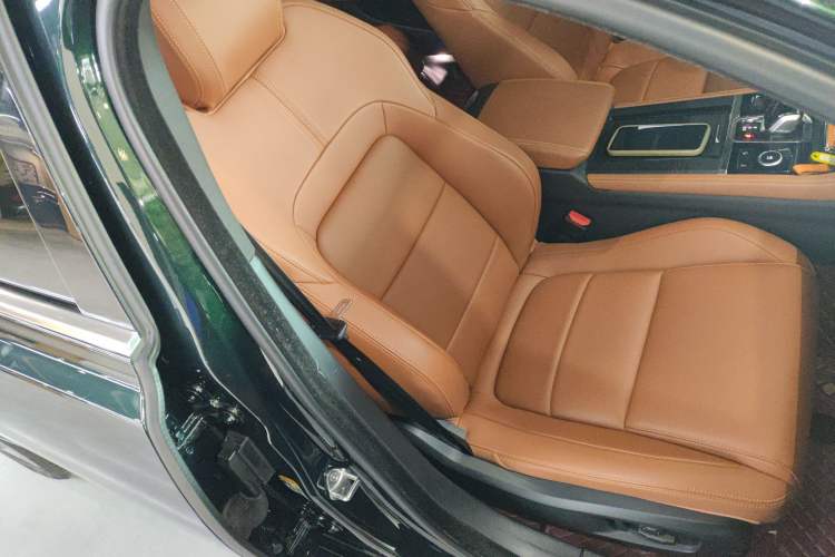 Used Jaguar XFL 2023 XFL 2.0T P250 Two-Wheel-Drive Elite Sport Edition
