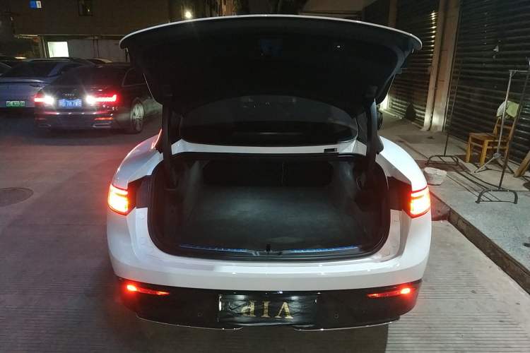 Used Hima Luxeed S7 2024 Max
