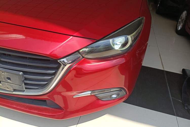 Used Mazda Mazda 3 Axela 2017 Hatchback 1.5L Automatic Luxury Model Emission Standard China V
